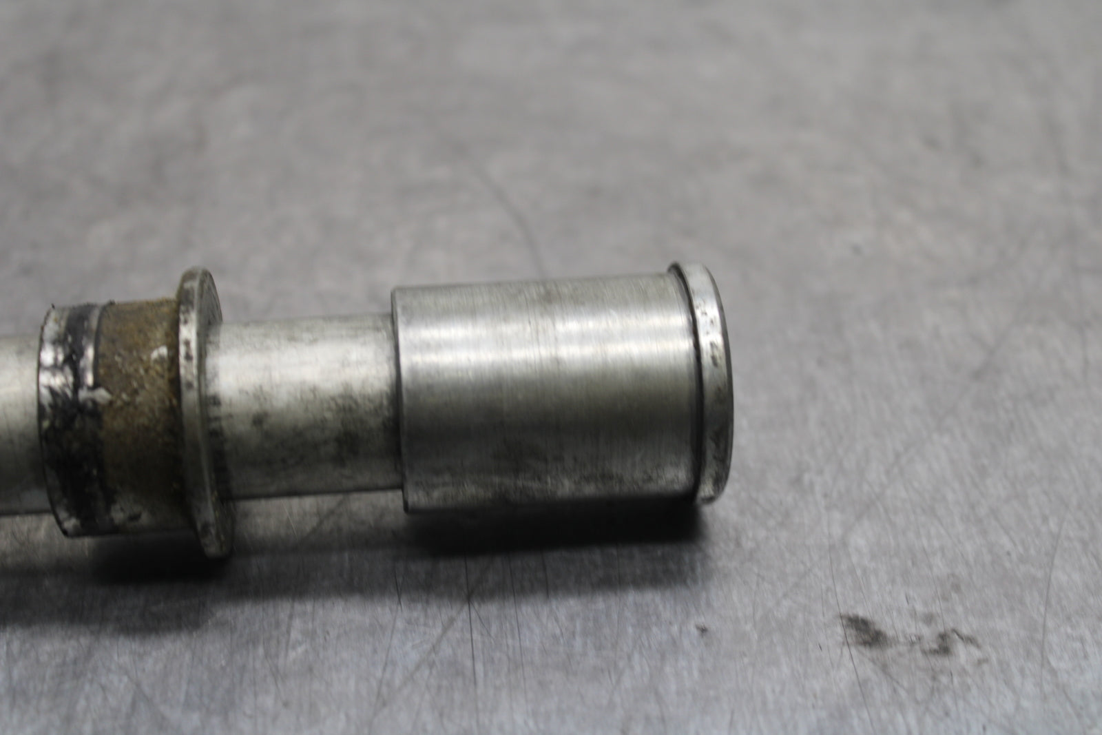 00-05 KAWASAKI NINJA ZX12R FRONT WHEEL RIM AXLE PIVOT BOLT BB121