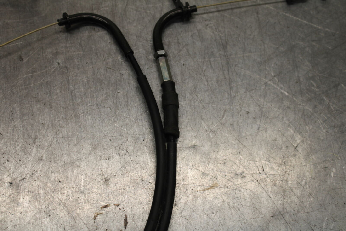 15-17 YAMAHA YZF R3 THROTTLE CABLES LINES BB111