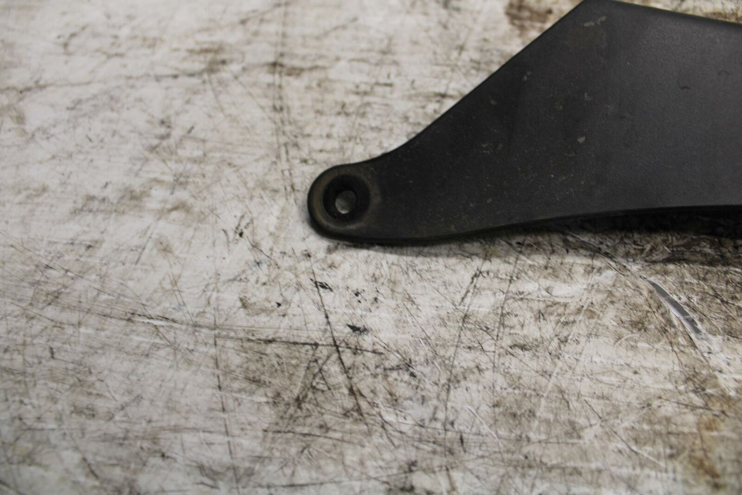 13-18 KAWASAKI NINJA ZX6R REAR BACK DRIVE CHAIN GUARD COVER SHIELD BB311