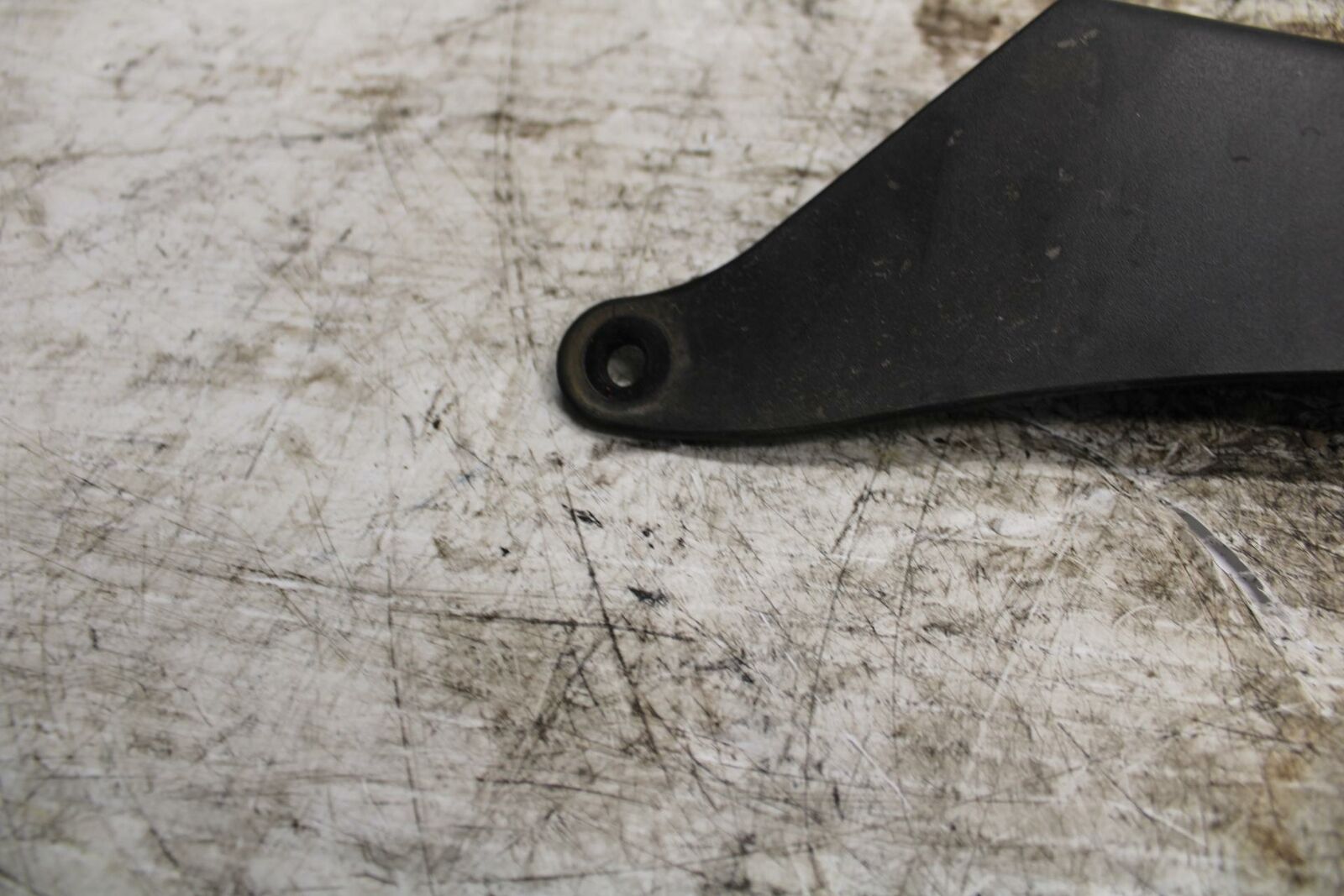 13-18 KAWASAKI NINJA ZX6R REAR BACK DRIVE CHAIN GUARD COVER SHIELD BB311