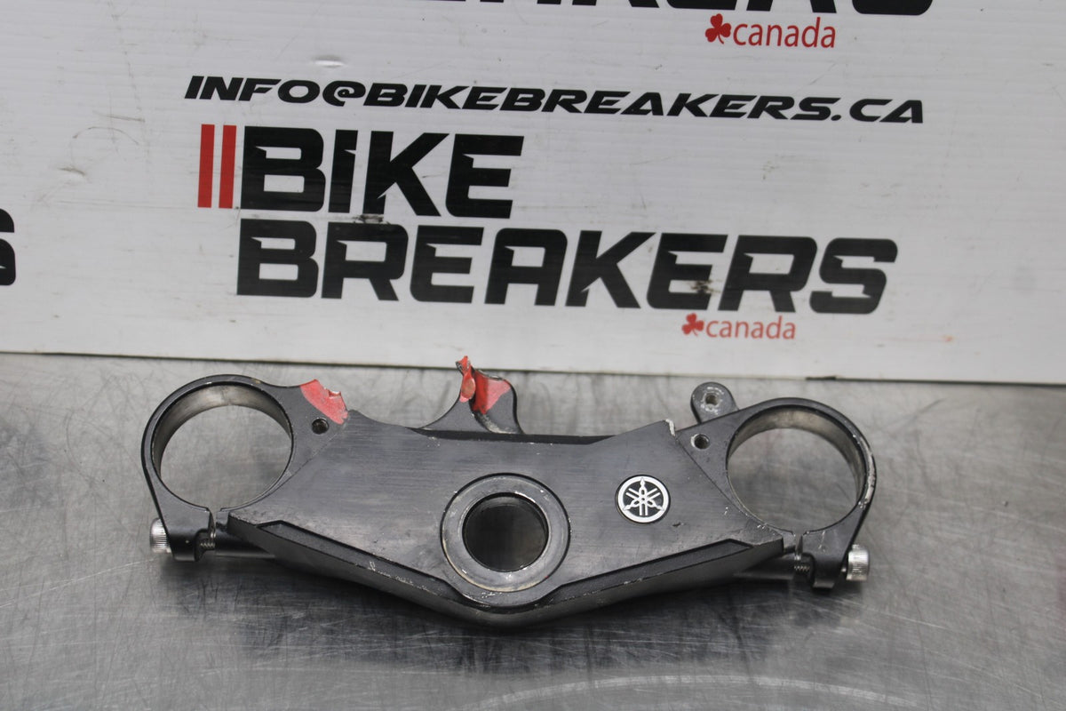 03-05 YAMAHA YZF R6  FORKS UPPER TRIPLE TREE CLAMP BB793