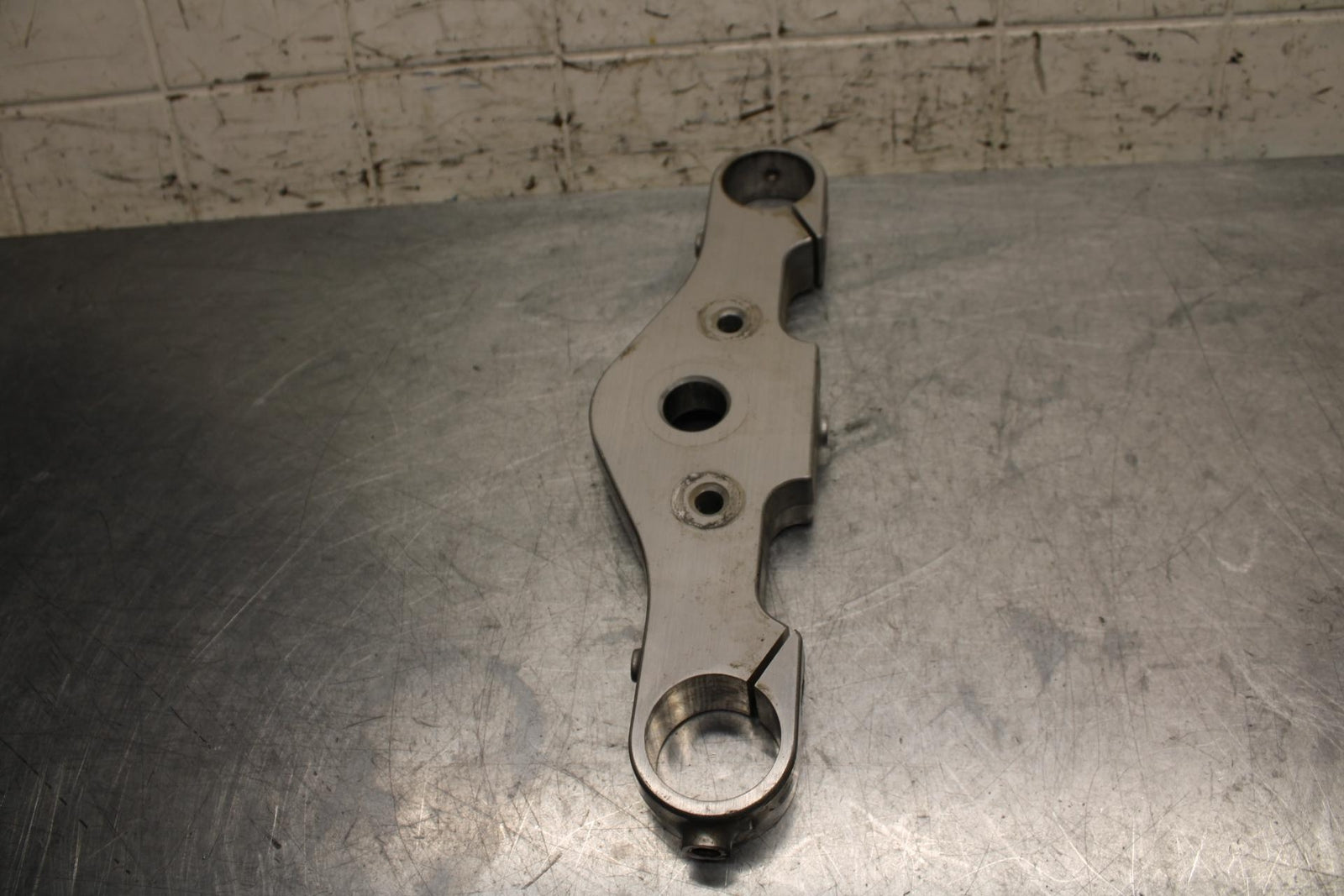 2005 Kawasaki Vulcan 1600 VN1600A Classic FORKS UPPER TRIPLE TREE CLAMP BB574