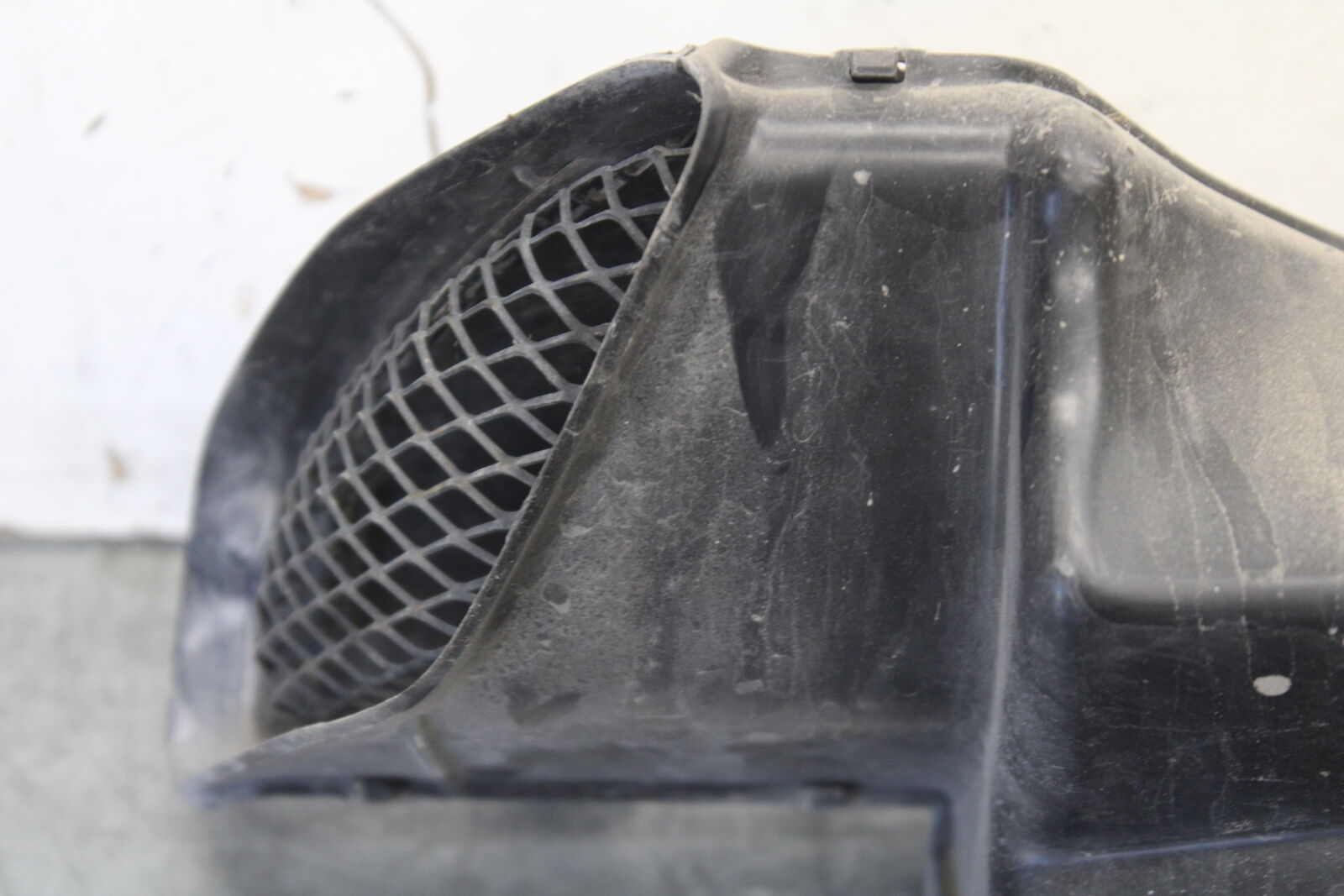 06-07 SUZUKI GSXR 600 LEFT RAM AIR INTAKE DUCT TUBE BB694