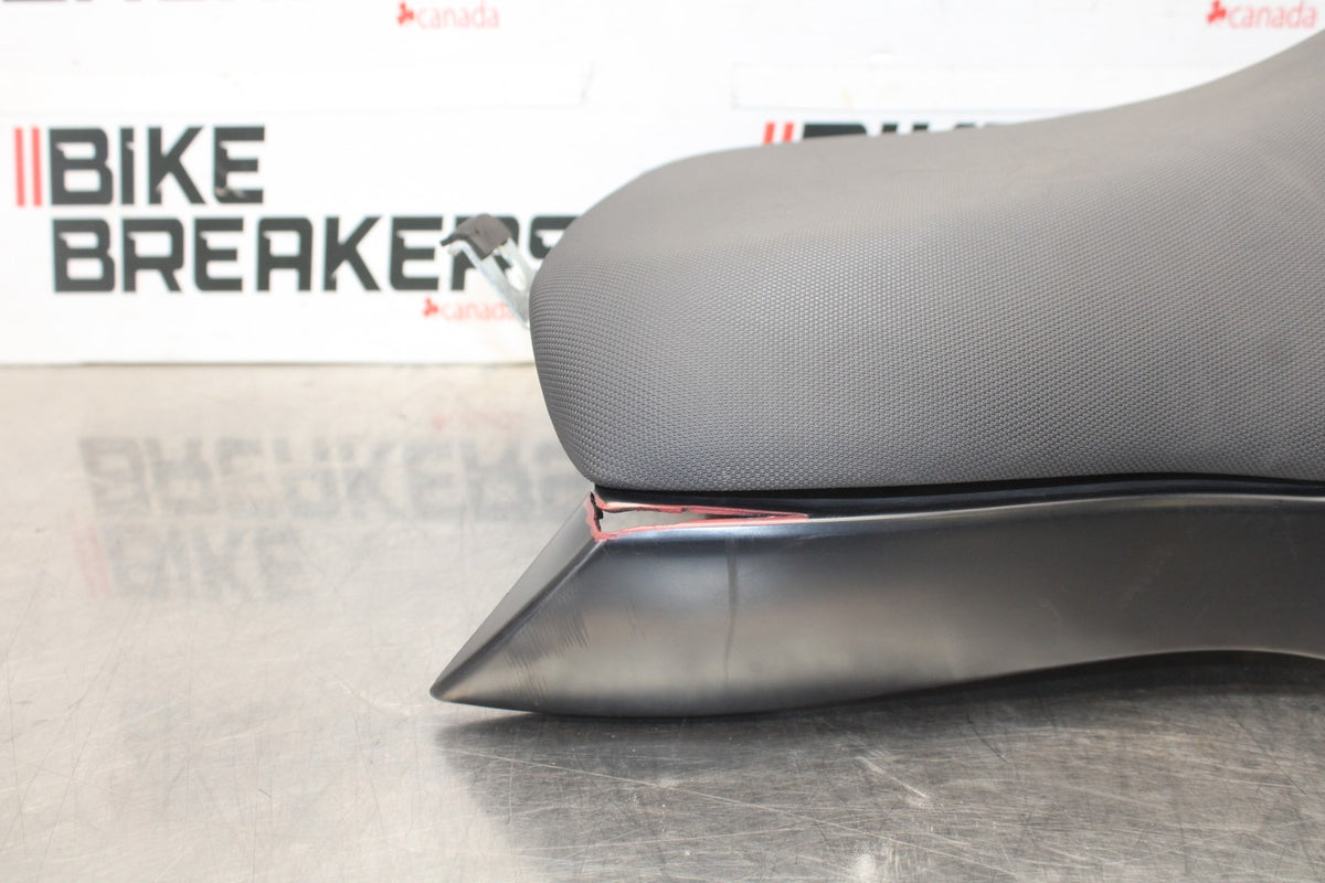 12 KAWASAKI NINJA 650 EX650E FRONT DRIVERS SEAT PAD SADDLE PILLION BB926