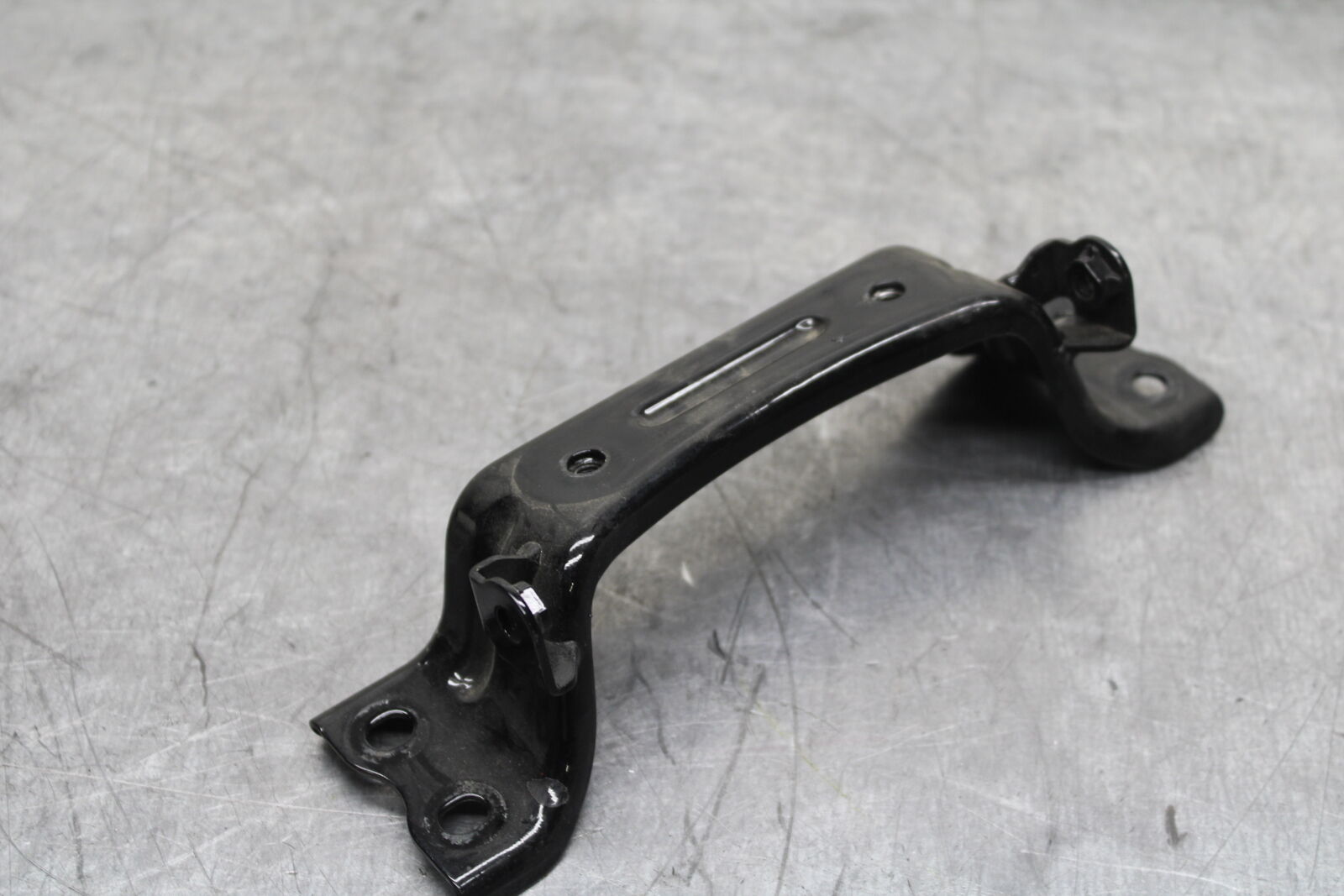 19-22 KAWASAKI Z400 GAS TANK FUEL CELL PETROL RESERVOIR BRACKET MOUNT BB738