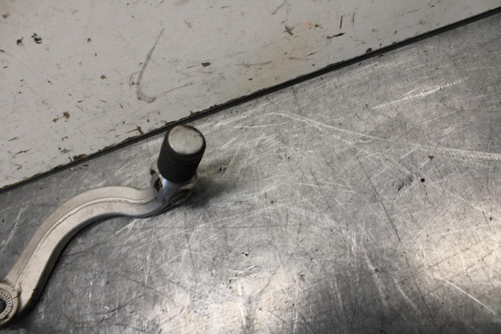 16-18 KTM 690 DUKE SHIFTER LINKAGE SHIFT LINK PEDAL BB631