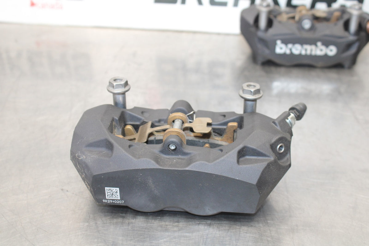 20-23 BMW F900R RIGHT LEFT FRONT BRAKE CALIPER SET PAIR CALIPERS BB923