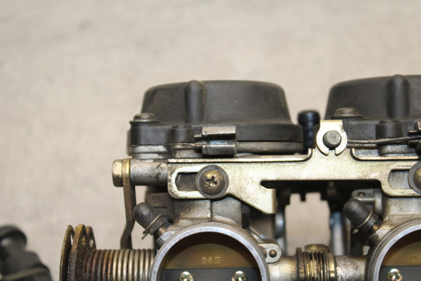 00 SUZUKI INTRUDER 1500 VL1500 CARB CARBURETOR BB761