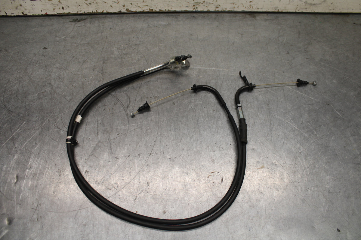 15-17 YAMAHA YZF R3 THROTTLE CABLES LINES BB111