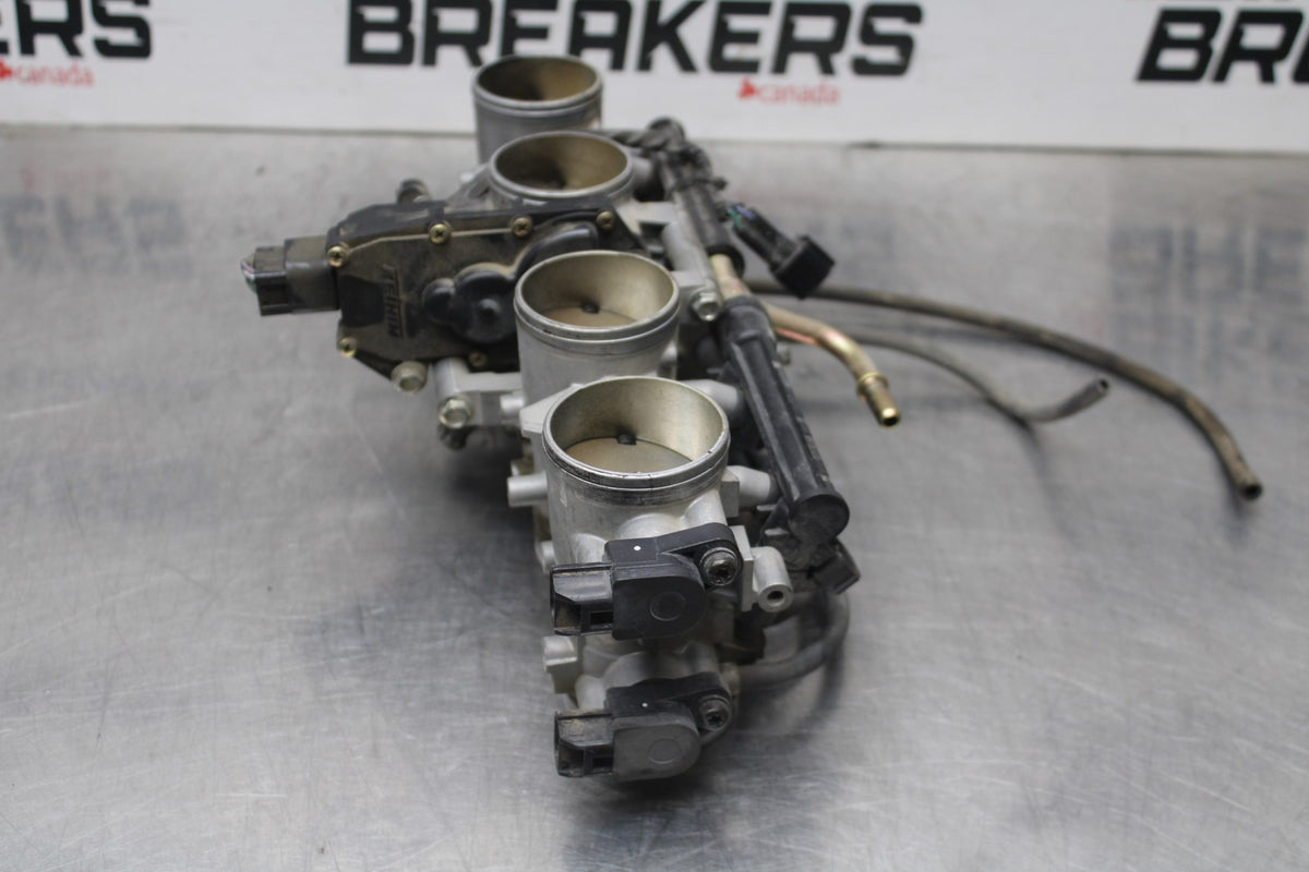 06 KAWASAKI Z750 MAIN FUEL INJECTORS / THROTTLE BODIES BB837