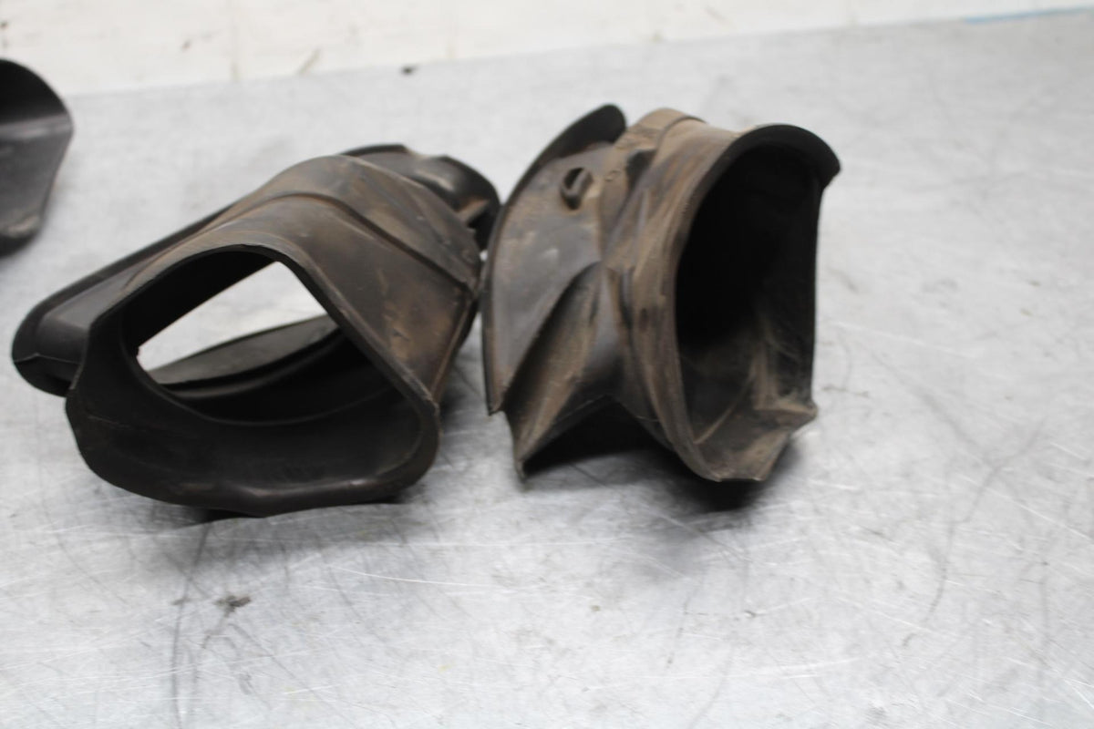 09-14 YAMAHA YZF R1 RAM AIR INTAKE TUBE DUCT BB448