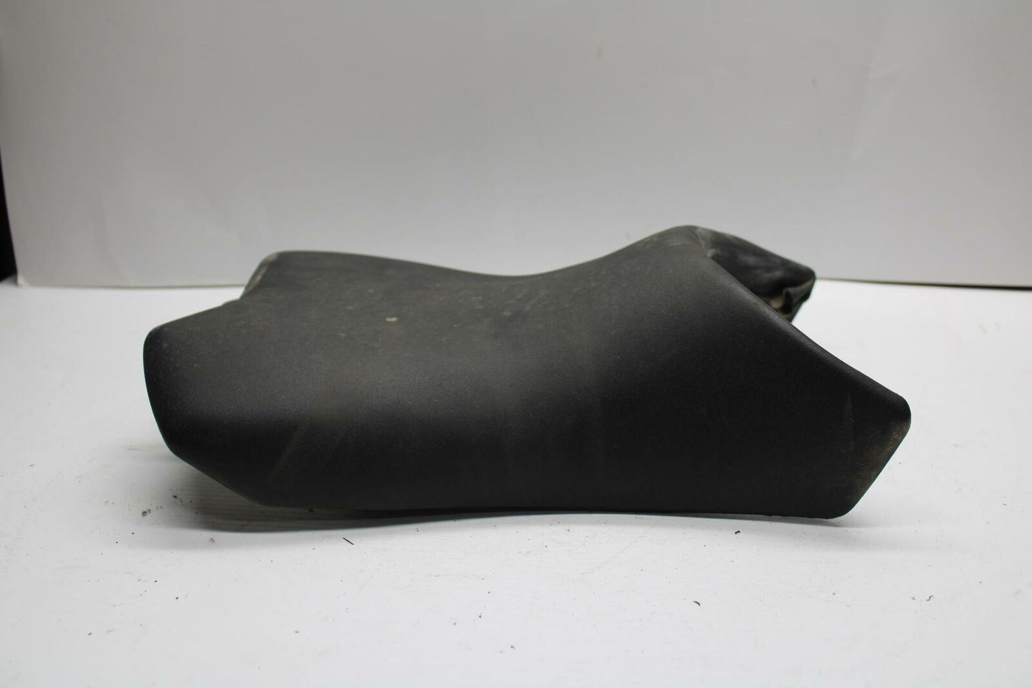 11-12 KAWASAKI Z1000 FRONT DRIVERS SEAT PAD SADDLE PILLION BB249