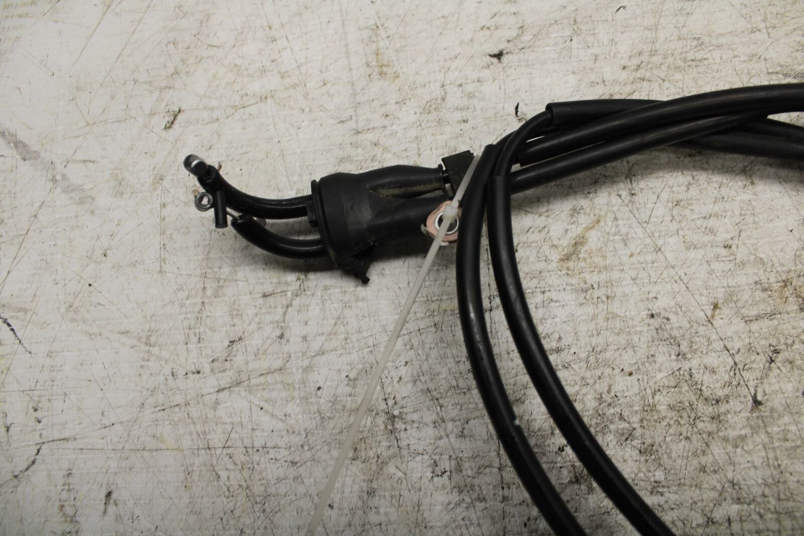 16-21 YAMAHA XSR900 THROTTLE CABLES LINES BB370
