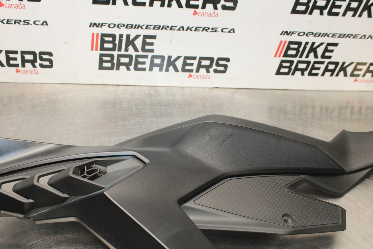 23-26 KAWASAKI NINJA ZX4RR LEFT FRONT UPPER MID SIDE FAIRING COWL PLASTIC BB00