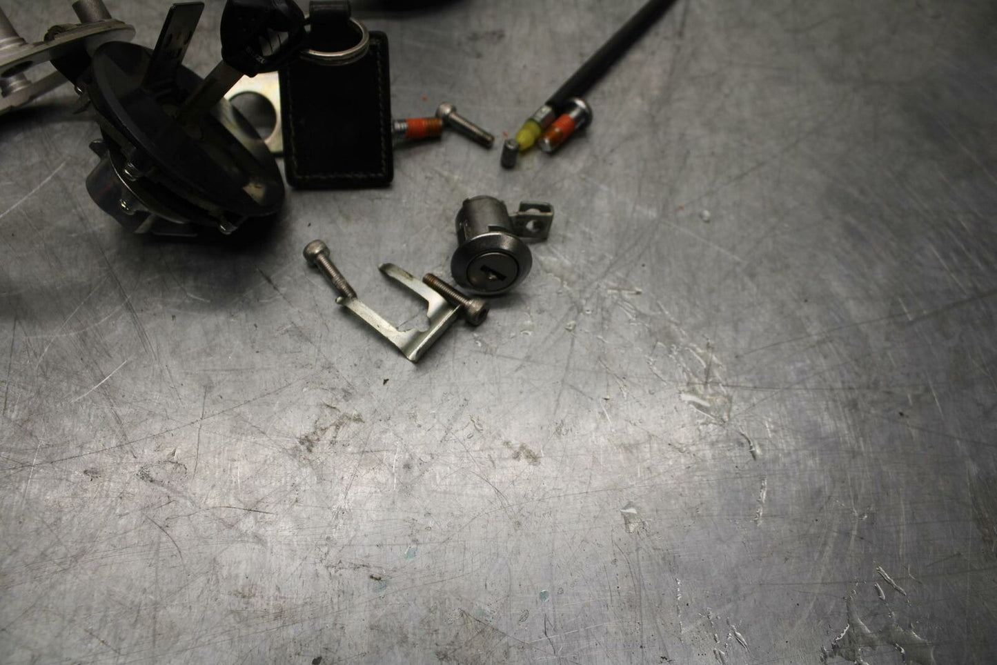 11-17 SUZUKI GSXR600 IGNITION LOCK KEY SET W/ GAS CAP AND SEAT LOCK BB417