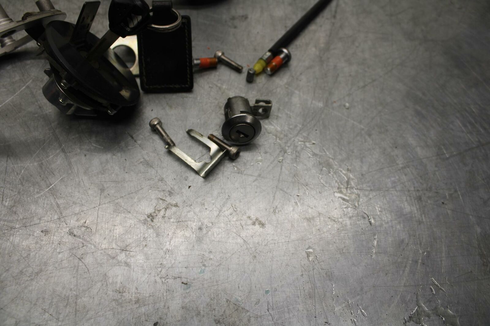 11-17 SUZUKI GSXR600 IGNITION LOCK KEY SET W/ GAS CAP AND SEAT LOCK BB417