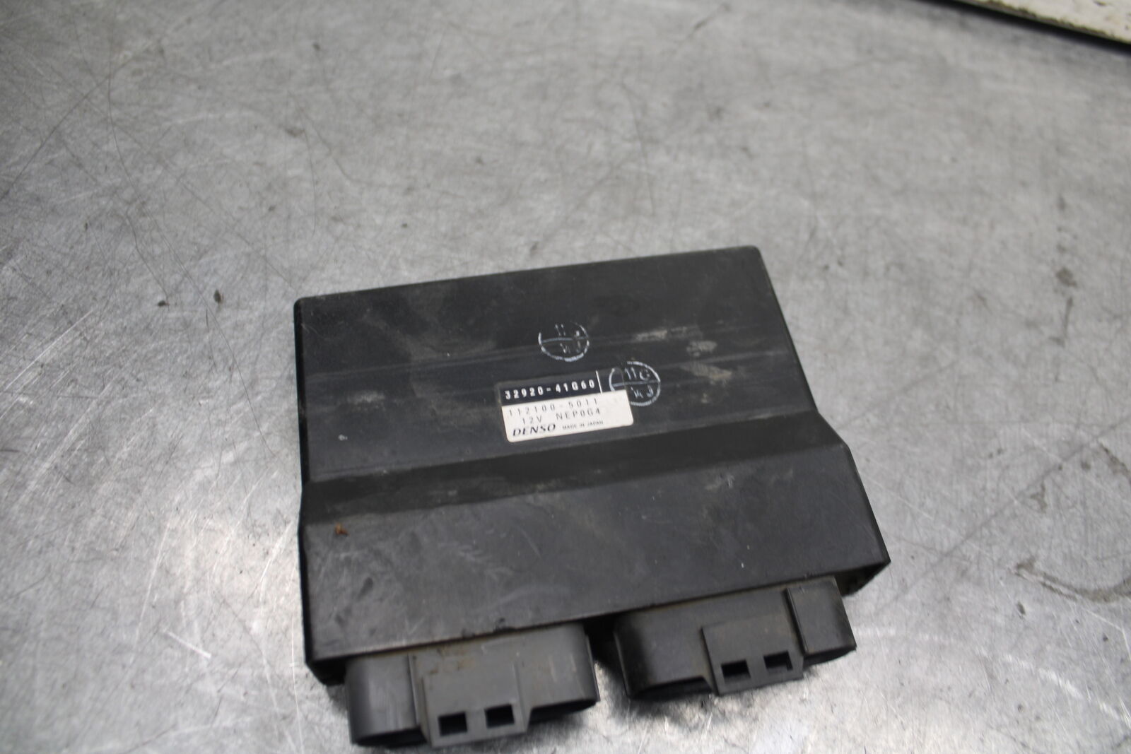 05-06 SUZUKI GSXR1000 ECU COMPUTER CONTROLLER UNIT BLACK BOX ECM CDI  BB677