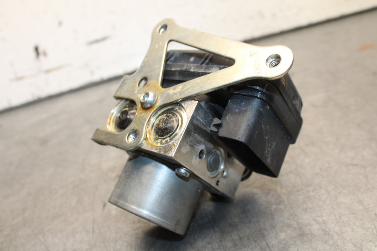 16-21 YAMAHA XSR900 ABS PUMP UNIT MODULE BB664