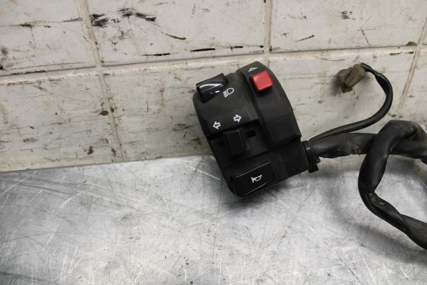 2008 Suzuki GSXR1000 LEFT CLIP ON HANDLE HORN SIGNALS SWITCH SWITCHES BB519