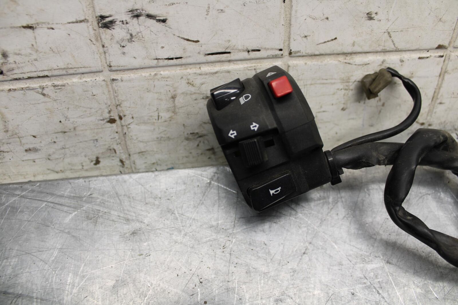 2008 Suzuki GSXR1000 LEFT CLIP ON HANDLE HORN SIGNALS SWITCH SWITCHES BB519