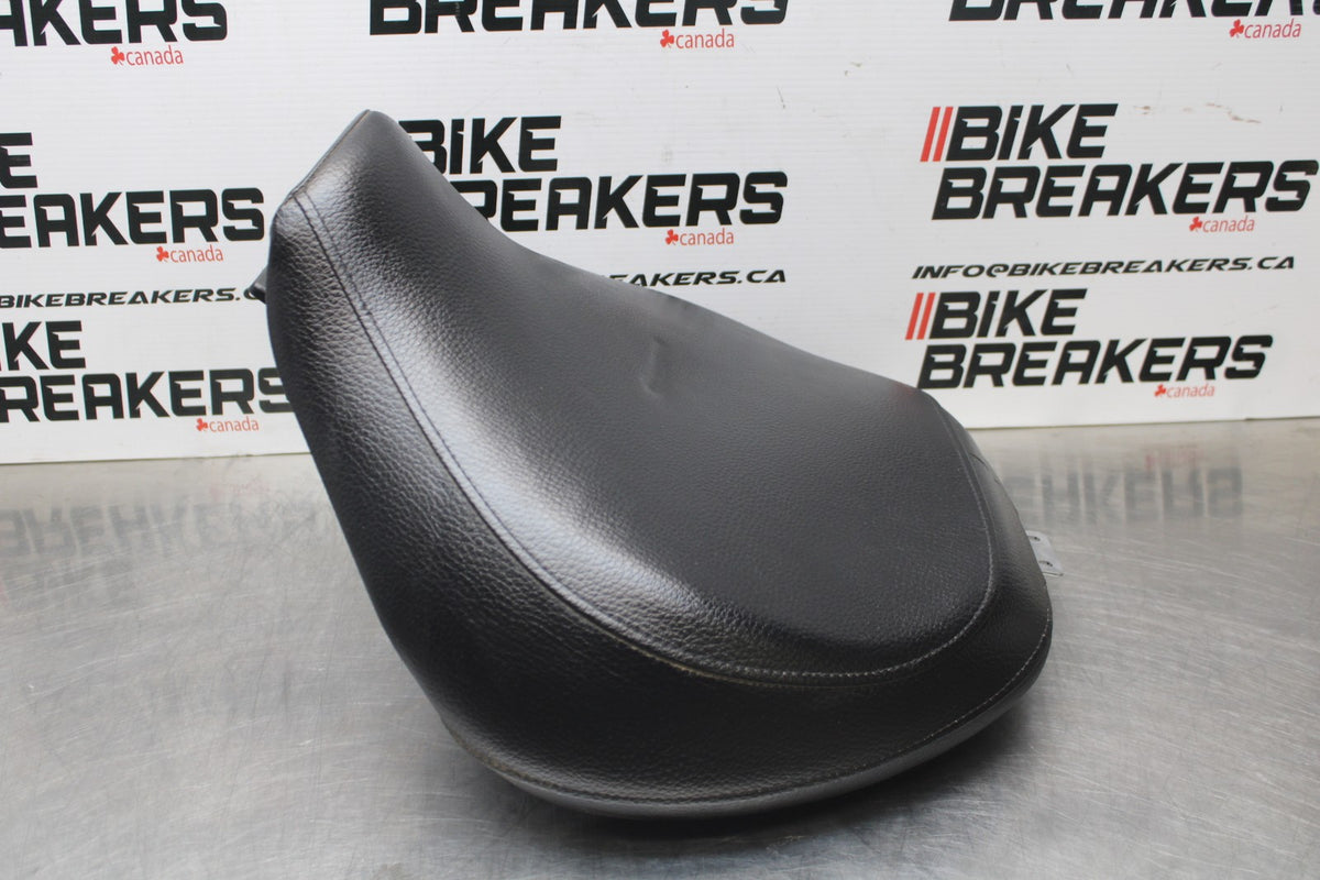 15 SUZUKI BOULEVARD C50 FRONT DRIVERS SEAT BB775
