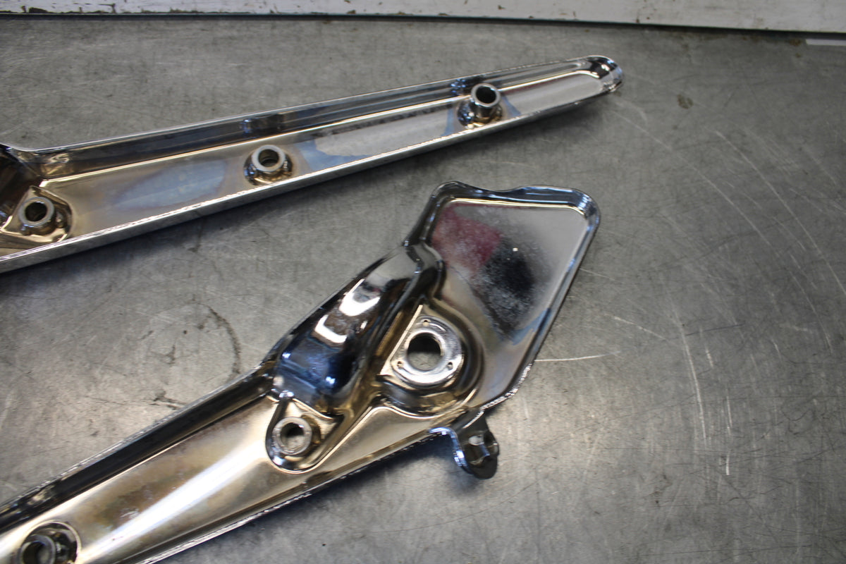 2008 Honda VTX1300C REAR BACK FENDER SUPPORT FRAME SUBFRAME bb673