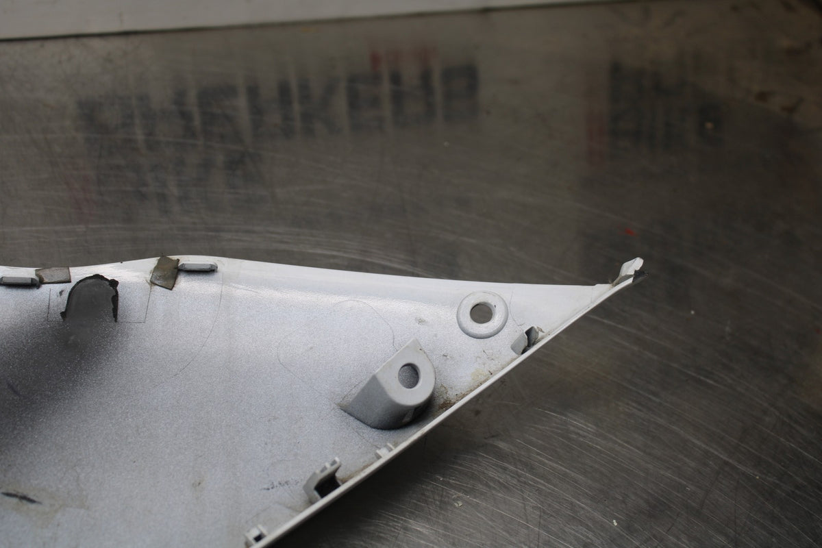 11-24 SUZUKI GSXR750 LEFT MID UPPER SIDE FAIRING COWL PLASTIC BB871