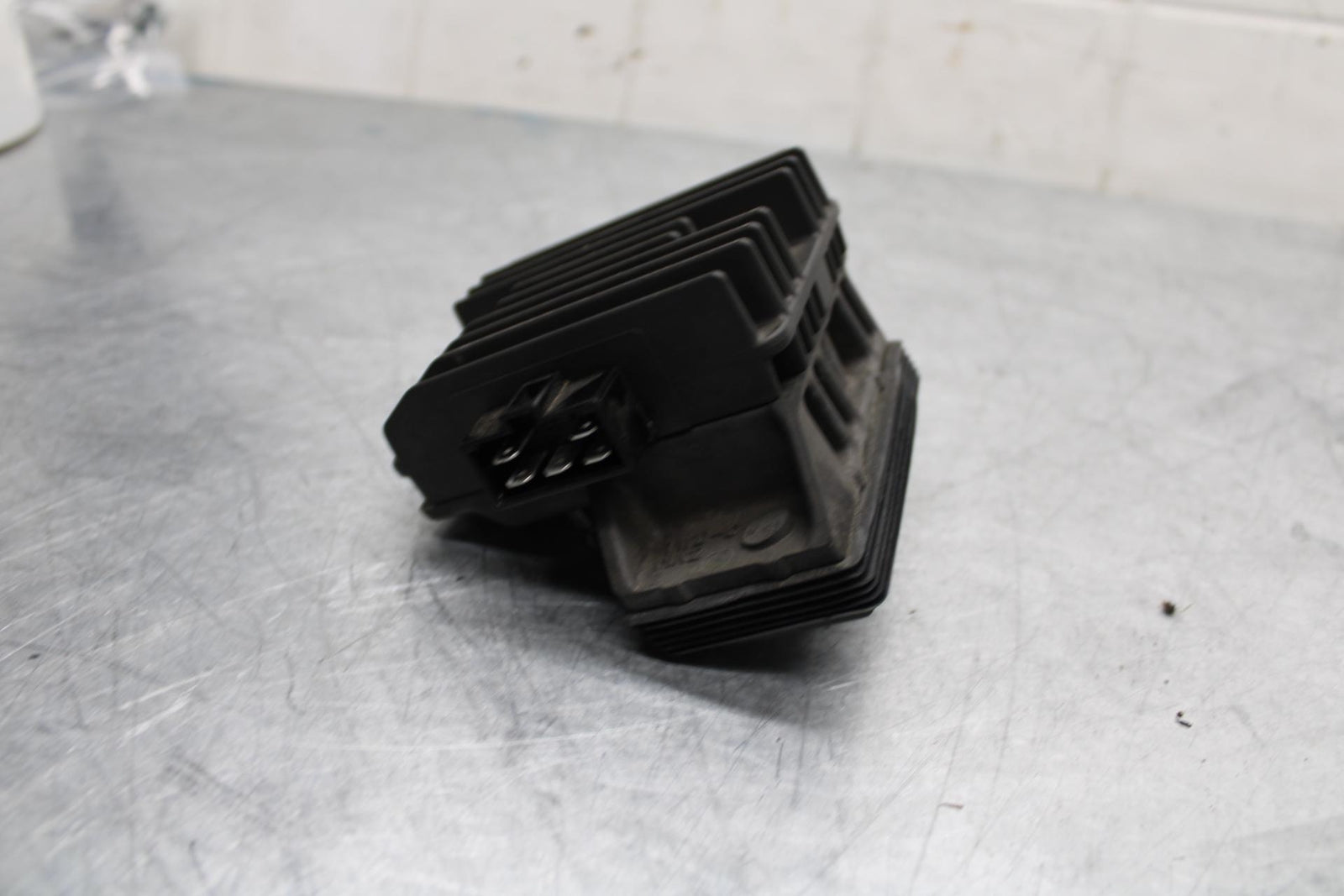 17-18 YAMAHA YZF R3 RECTIFIER VOLTAGE REGULATOR BB438