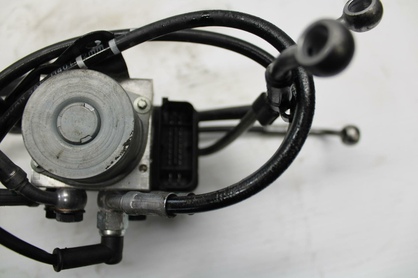 18-20 HUSQVARNA VITPILEN 401 ABS PUMP UNIT MODULE LINES BB248