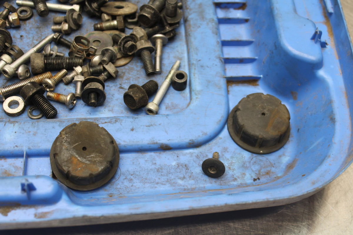08 YAMAHA V STAR 1100 XVS1100AW CLASSIC MOUNTING BOLTS HARDWARE BB916