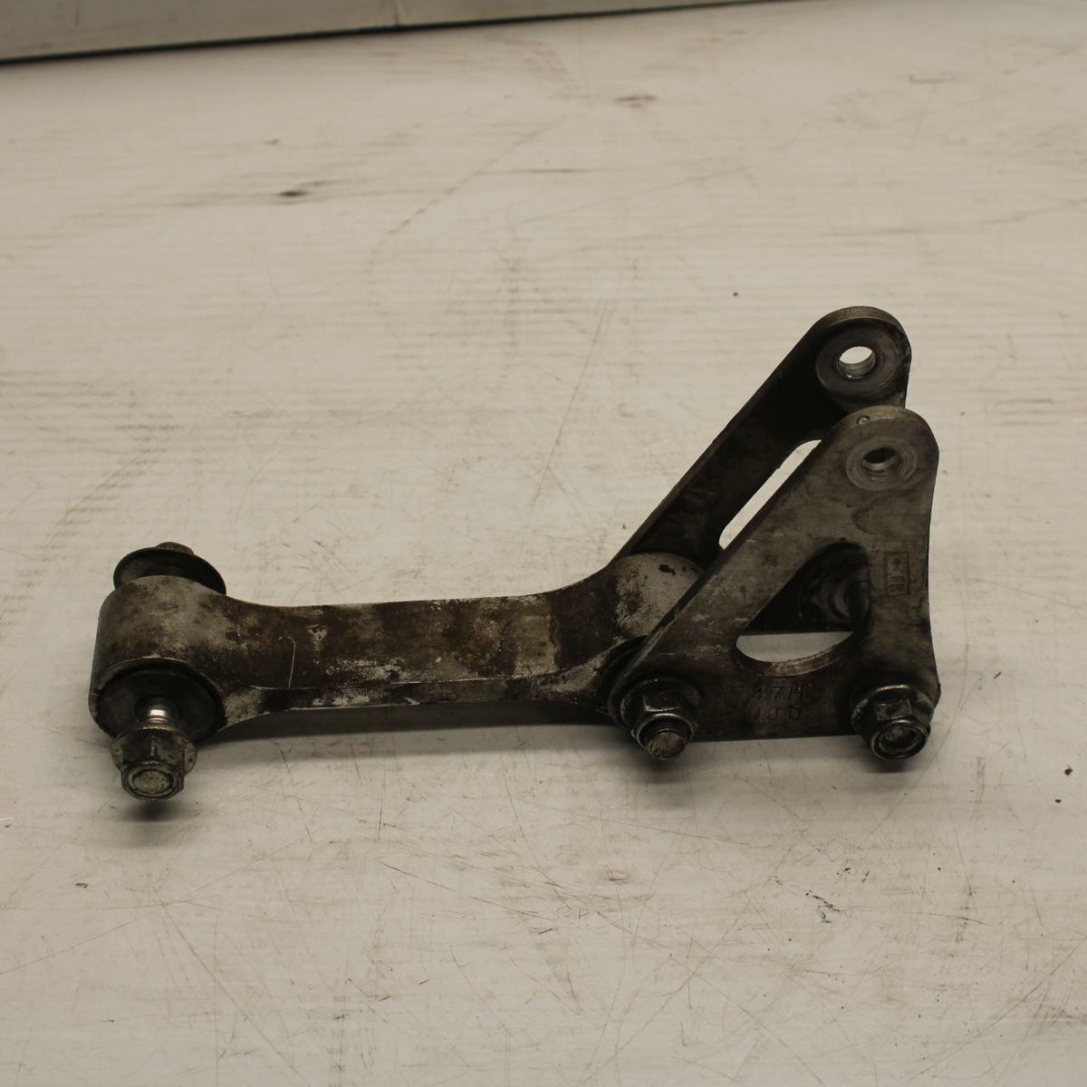 09-11 SUZUKI GSXR1000 REAR DOGBONE SHOCK LINKAGE LINK BB284