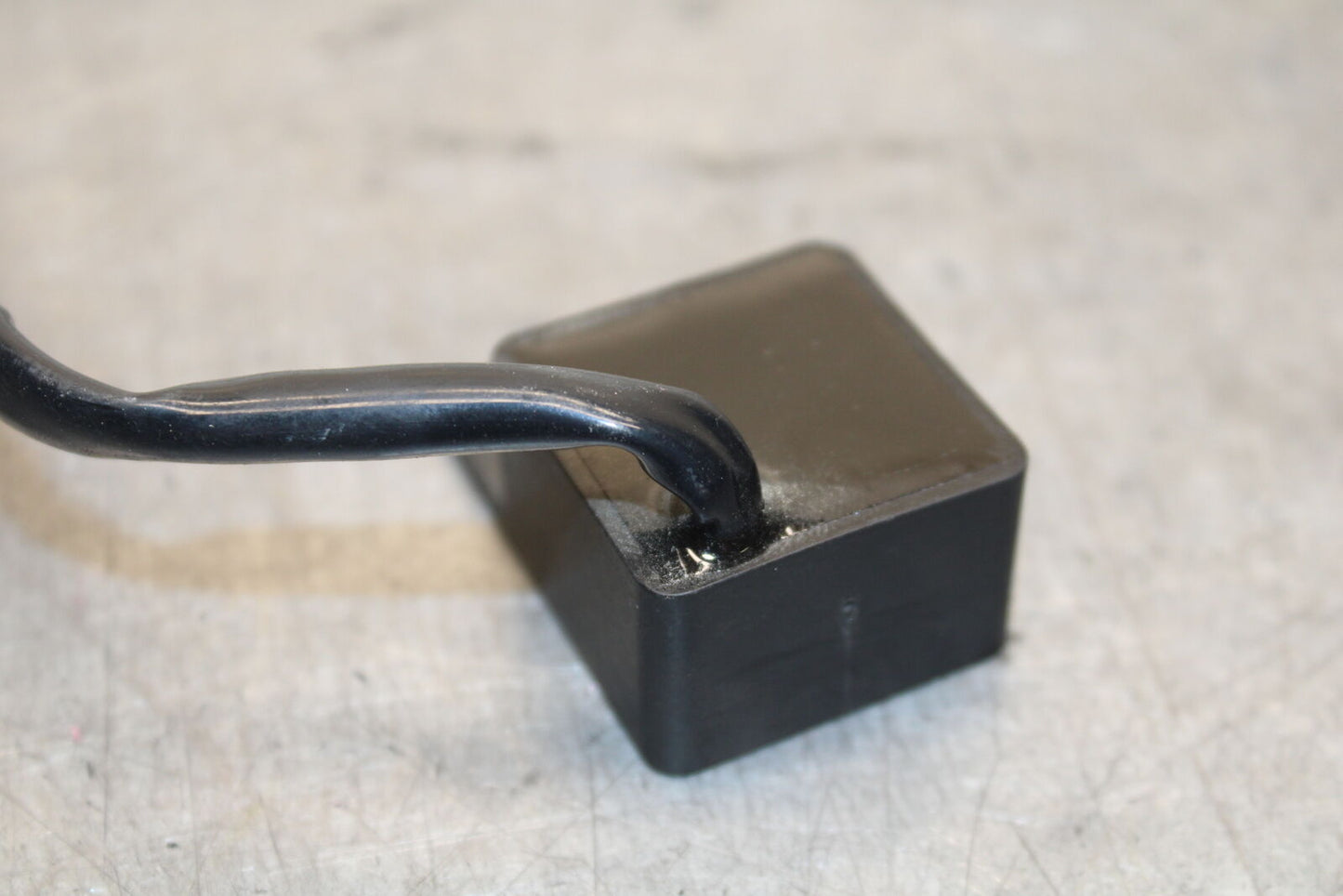 16 KAWASAKI NINJA ZX10R TURN SIGNAL BLINKER RELAY FLASHER SWITCH BB650