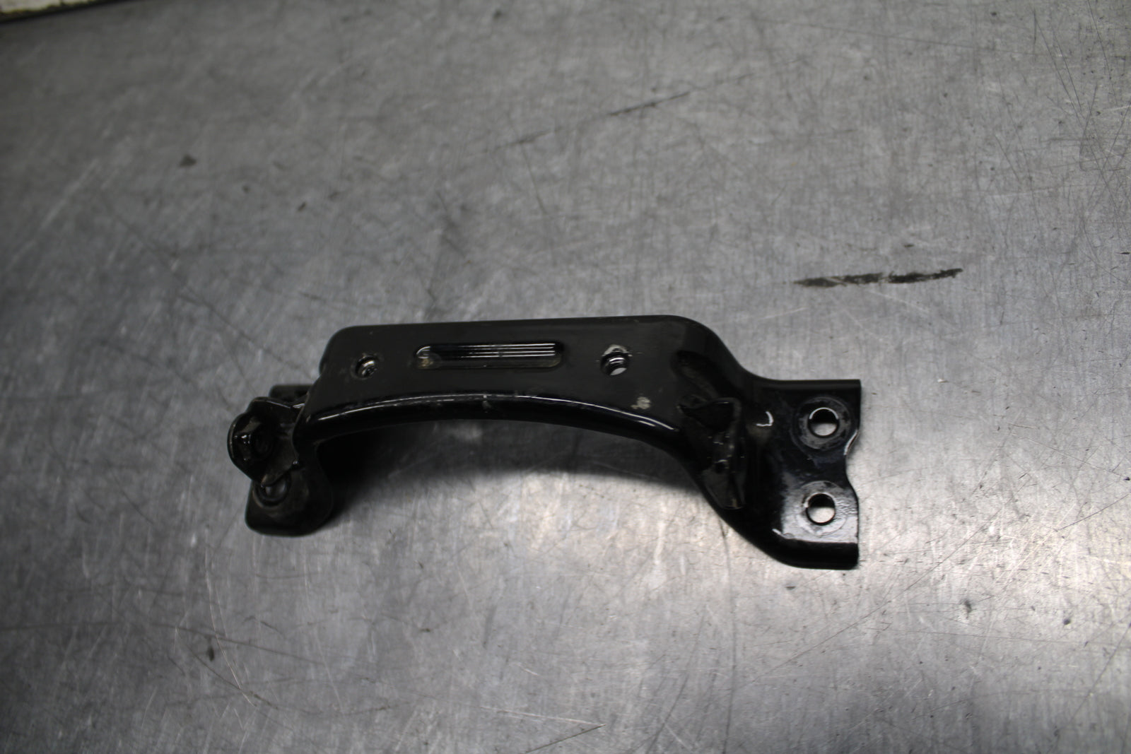 24 KAWASAKI NINJA 500 ABS GAS TANK FUEL CELL PETROL RESERVOIR BRACKET BB744