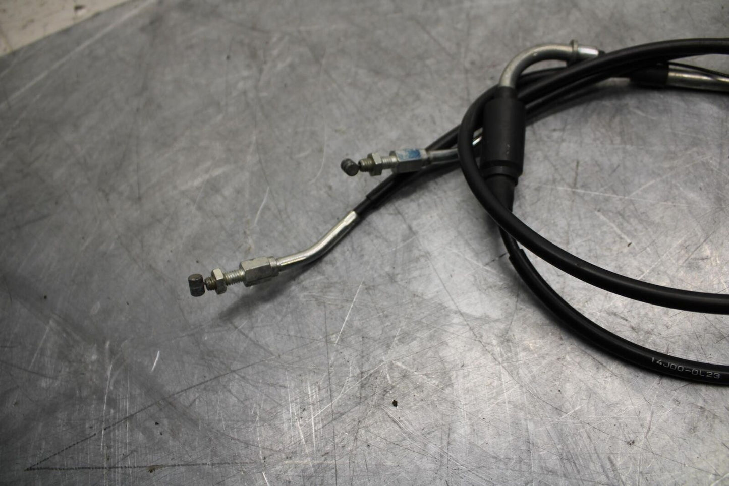 11-21 SUZUKI GSXR750 THROTTLE CABLES LINES BB486