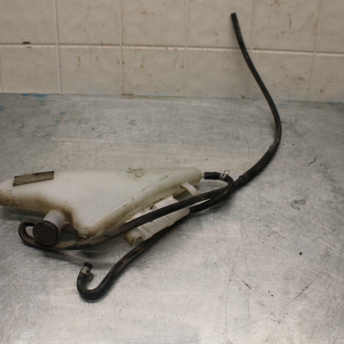 11-22 SUZUKI GSXR600 COOLANT WATER TANK RESERVOIR BOTTLE BB422
