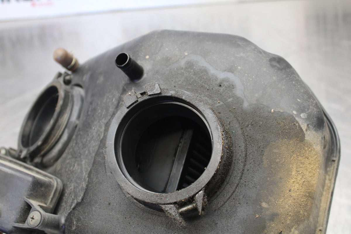 00 SUZUKI SV650 AIRBOX AIR INTAKE FILTER BOX BB156