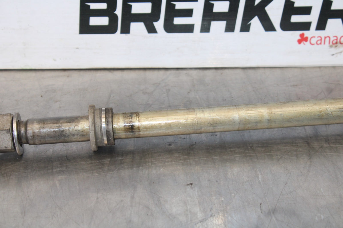 09 KAWASAKI CONCOURS 14 ZG1400B REAR AXLE BACK WHEEL RIM PIVOT BOLT AXEL BB875