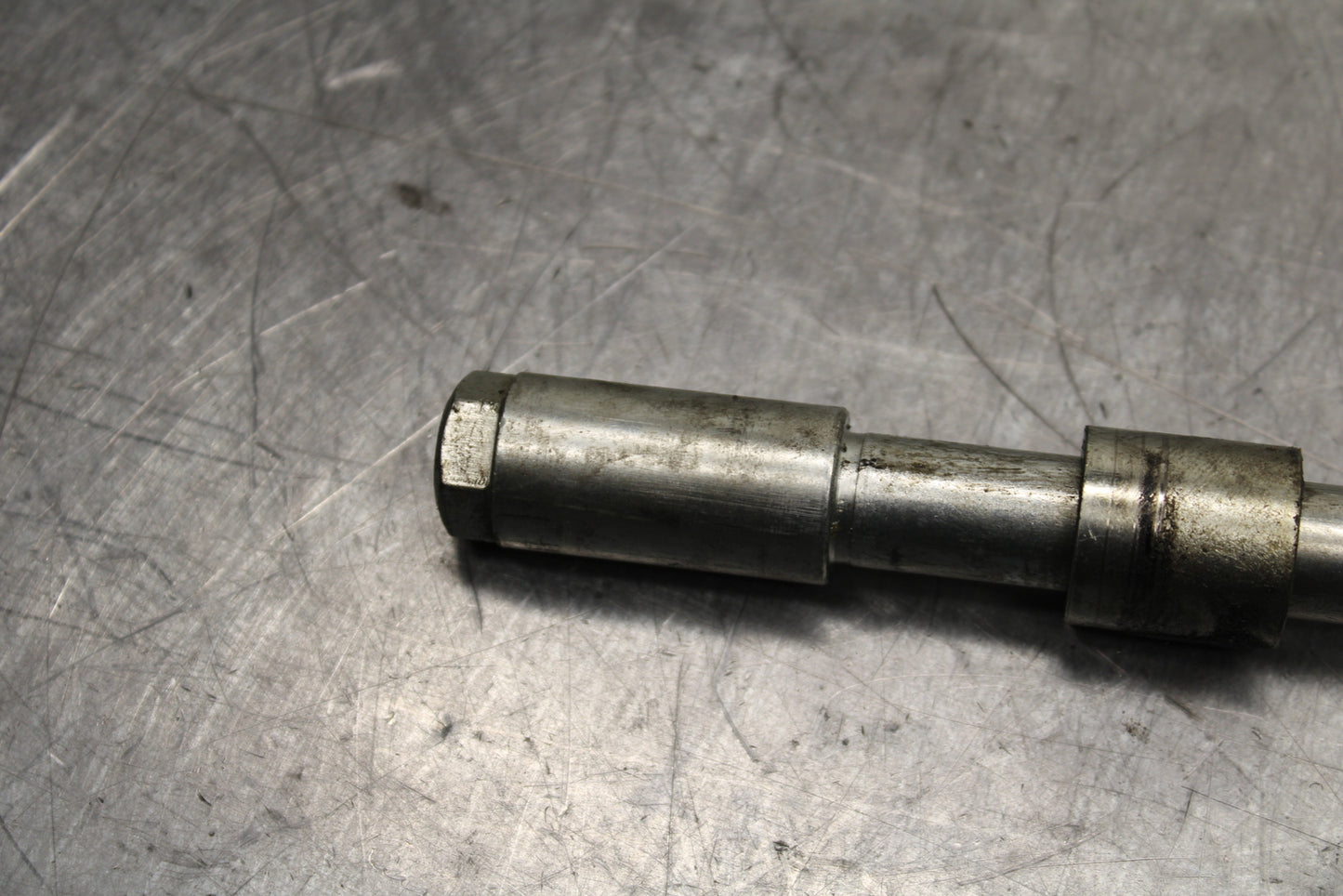 15-16 HONDA CB300F FRONT WHEEL RIM AXLE PIVOT BOLT BB740