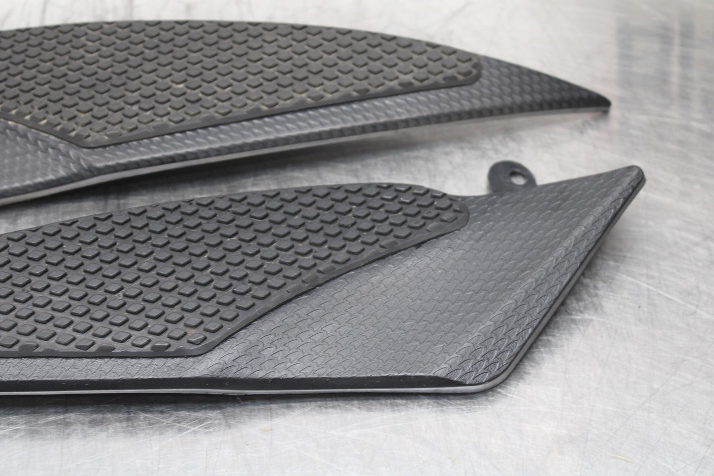 07-08 YAMAHA YZF R1 RIGHT LEFT GAS FUEL TANK PANELS COVERS TRIM SET COWLS  BB771