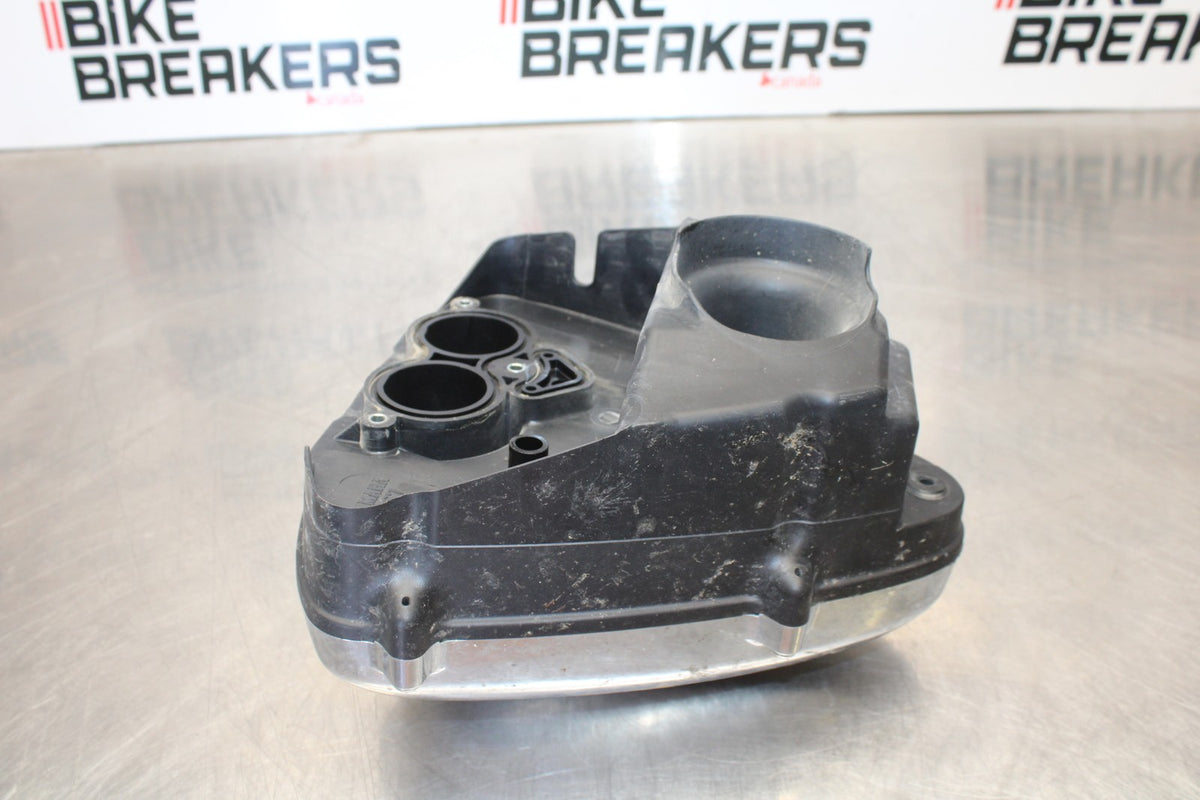 09 YAMAHA V STAR 950 AIR CLEANER FILTER BOX BB172
