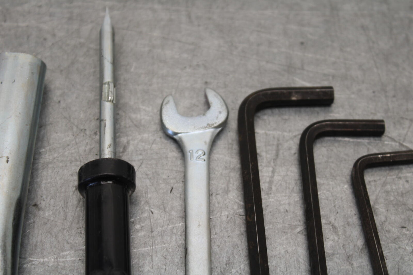 16 KAWASAKI NINJA ZX10R STOCK TOOLS OEM TOOL BAG KIT SET 56007-0141 BB650