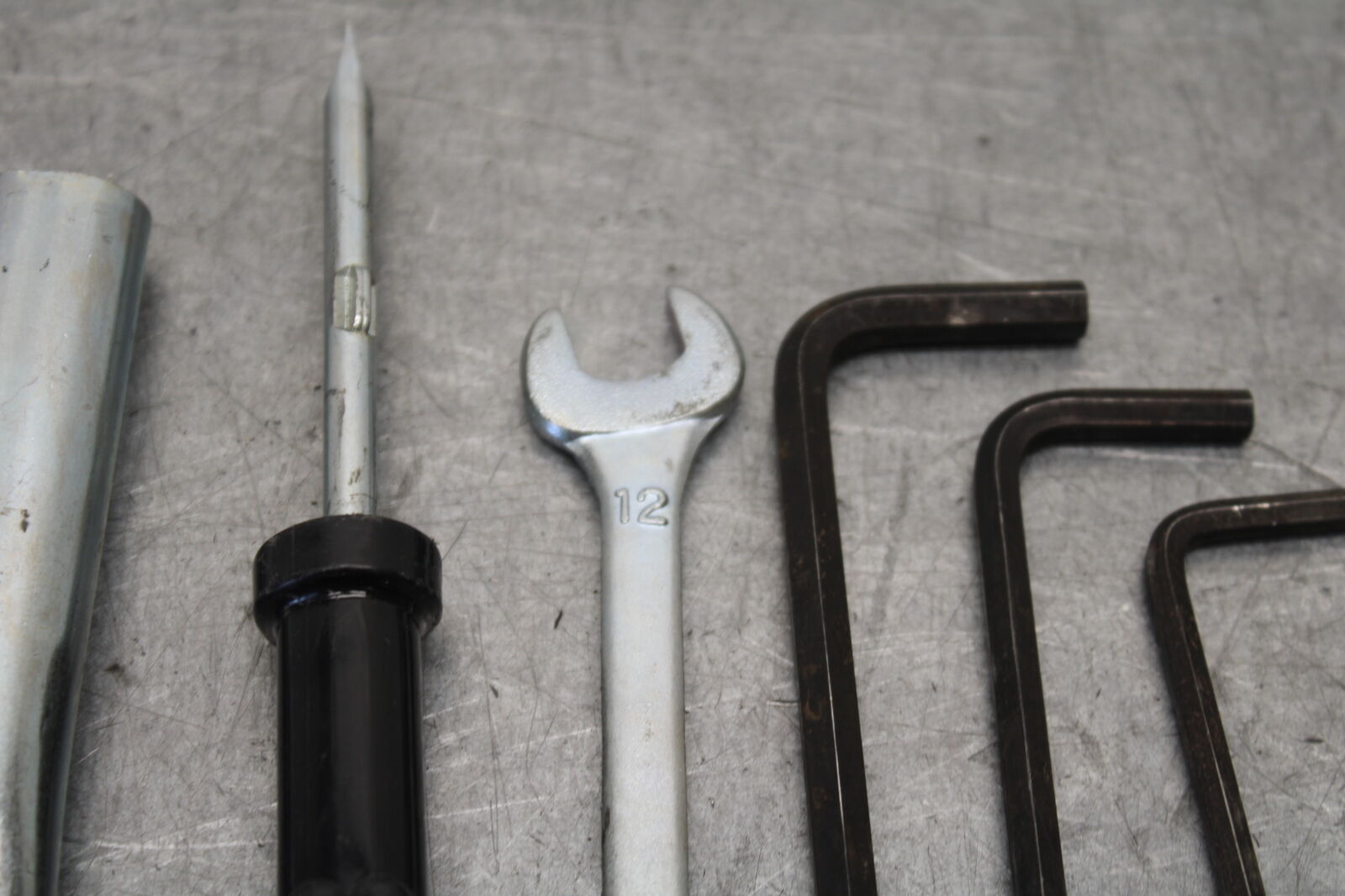 16 KAWASAKI NINJA ZX10R STOCK TOOLS OEM TOOL BAG KIT SET 56007-0141 BB650