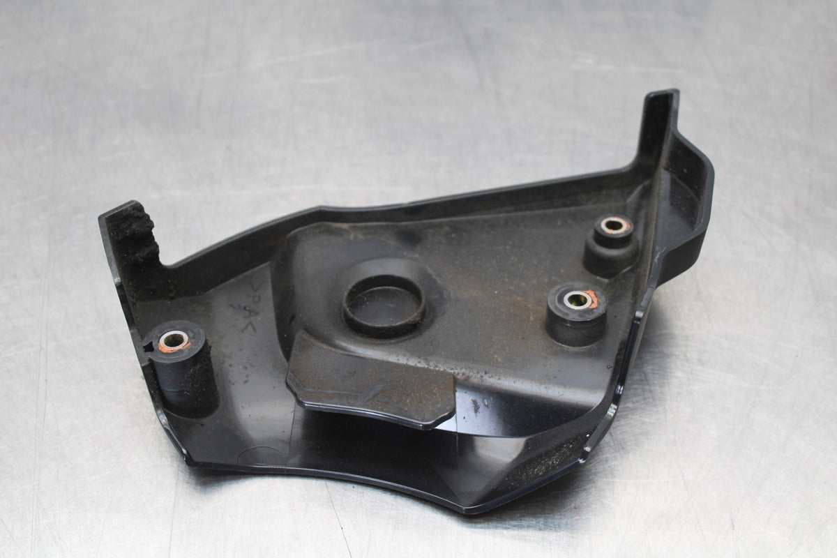 23-24 YAMAHA MT-07 ENGINE SPROCKET COVER BB194