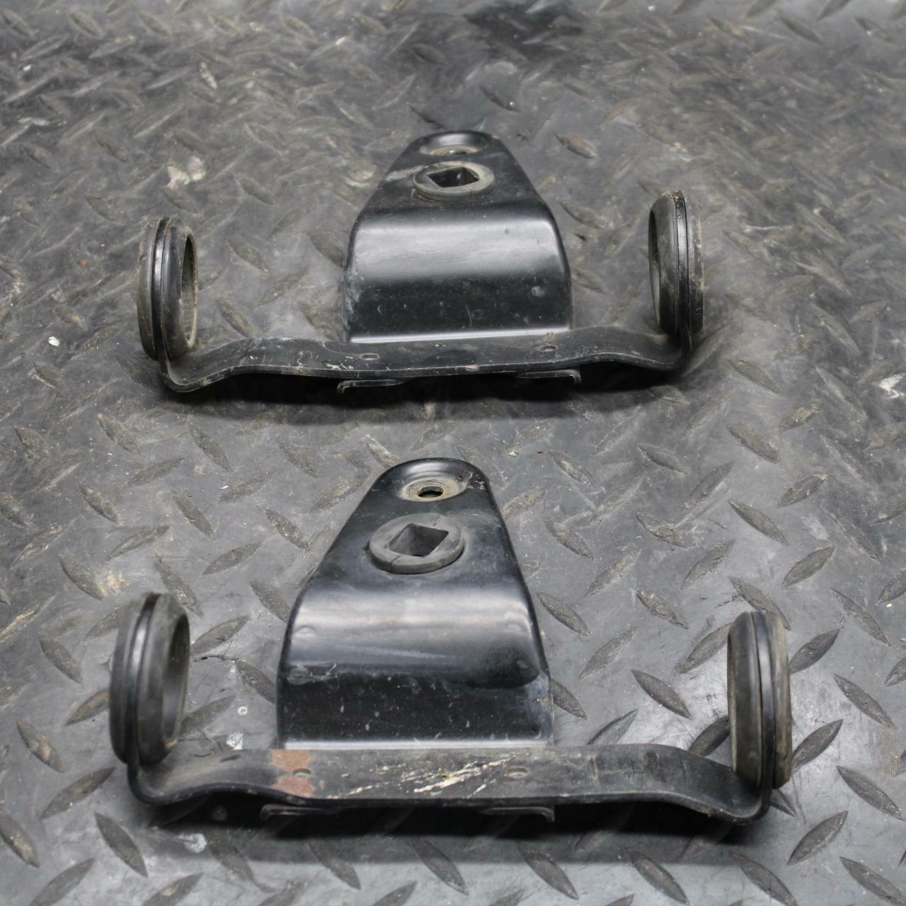 78 SUZUKI GS550E HEADLIGHT HEAD LIGHT LAMP TRIM MOUNT SUPPORT  BB212