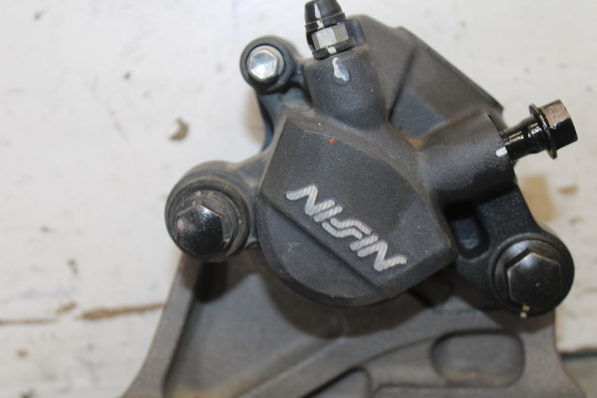 13-15 HONDA CBR500R REAR BACK BRAKE CALIPER W MOUNT BRACKET 43150-MGZ-J01 BB704