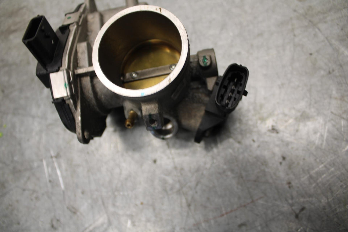 22-23 HUSQVARNA VITPILEN 401 MAIN FUEL INJECTORS / THROTTLE BODIES BB541