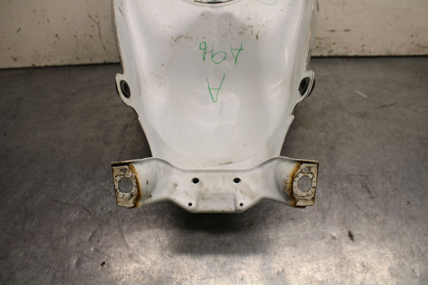 15-16 HONDA CB300F GAS TANK FUEL CELL PETROL RESERVOIR BB740