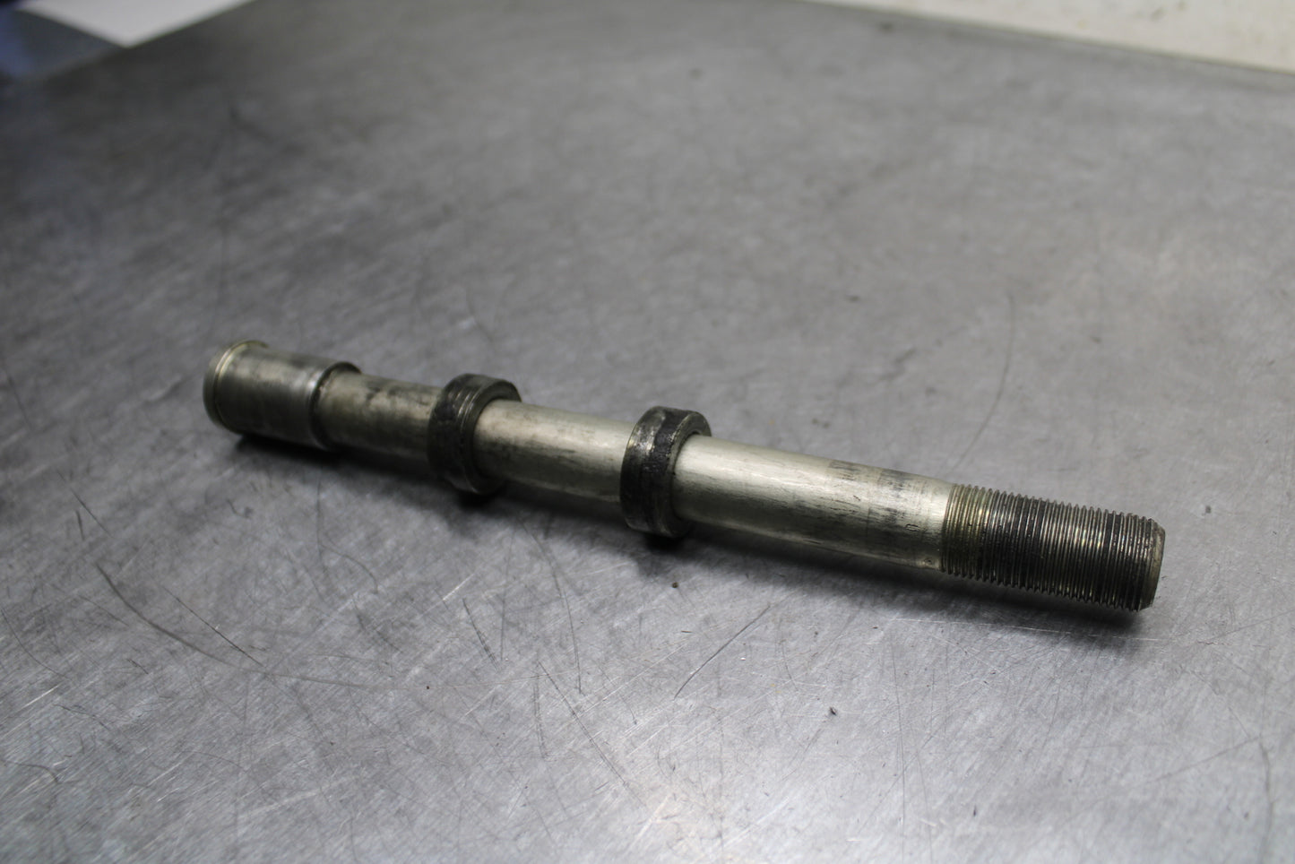 07-09 KAWASAKI VERSYS 650 FRONT WHEEL RIM AXLE PIVOT BOLT BB125