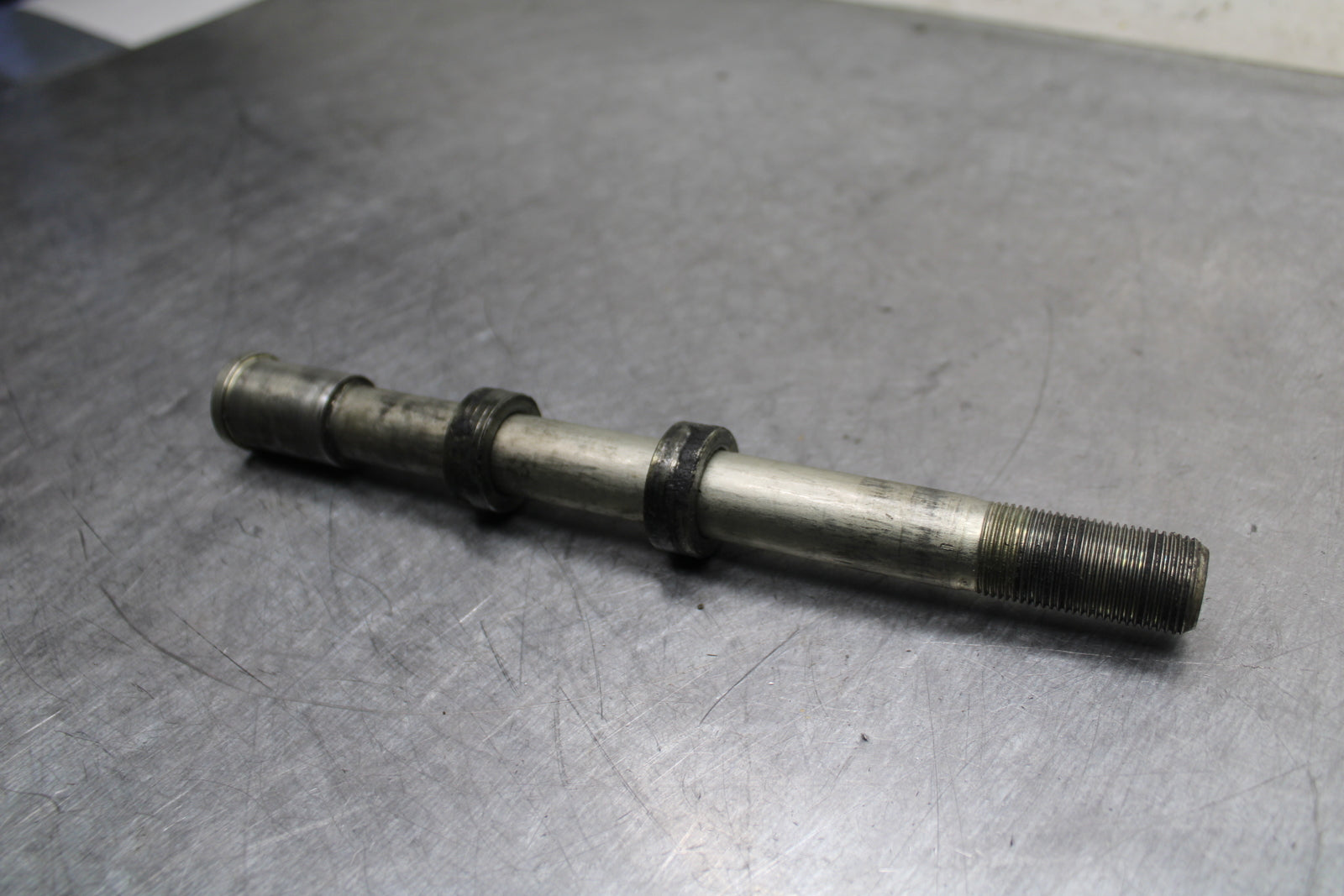 07-09 KAWASAKI VERSYS 650 FRONT WHEEL RIM AXLE PIVOT BOLT BB125