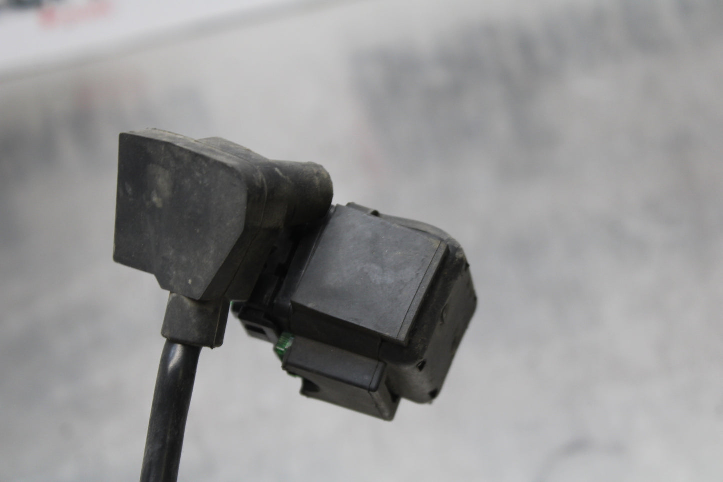 04-05 KAWASAKI NINJA ZX10R ENGINE STARTER RELAY STARTING MOTOR SWITCH BB163